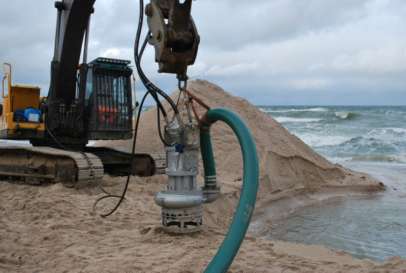 Sand pump for Filling Geotubes 4