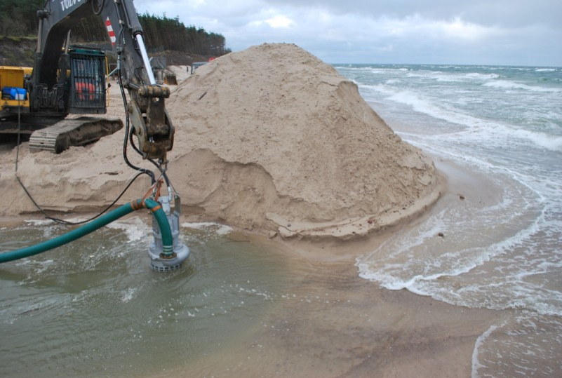 Sand pump for Filling Geotubes 5